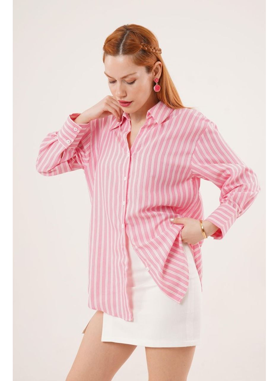 Çift Çizgi Geçişli Düğmeli Pembe Gömlek