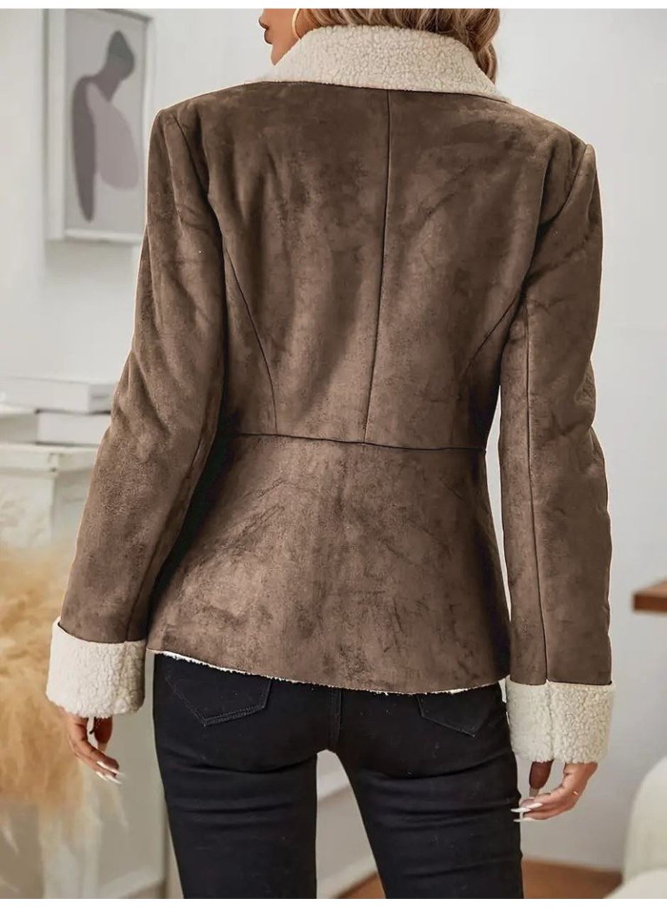 Kadın Uzun Kollu önden Düğmeli Cep Detaylı Kısa Süet Ceket