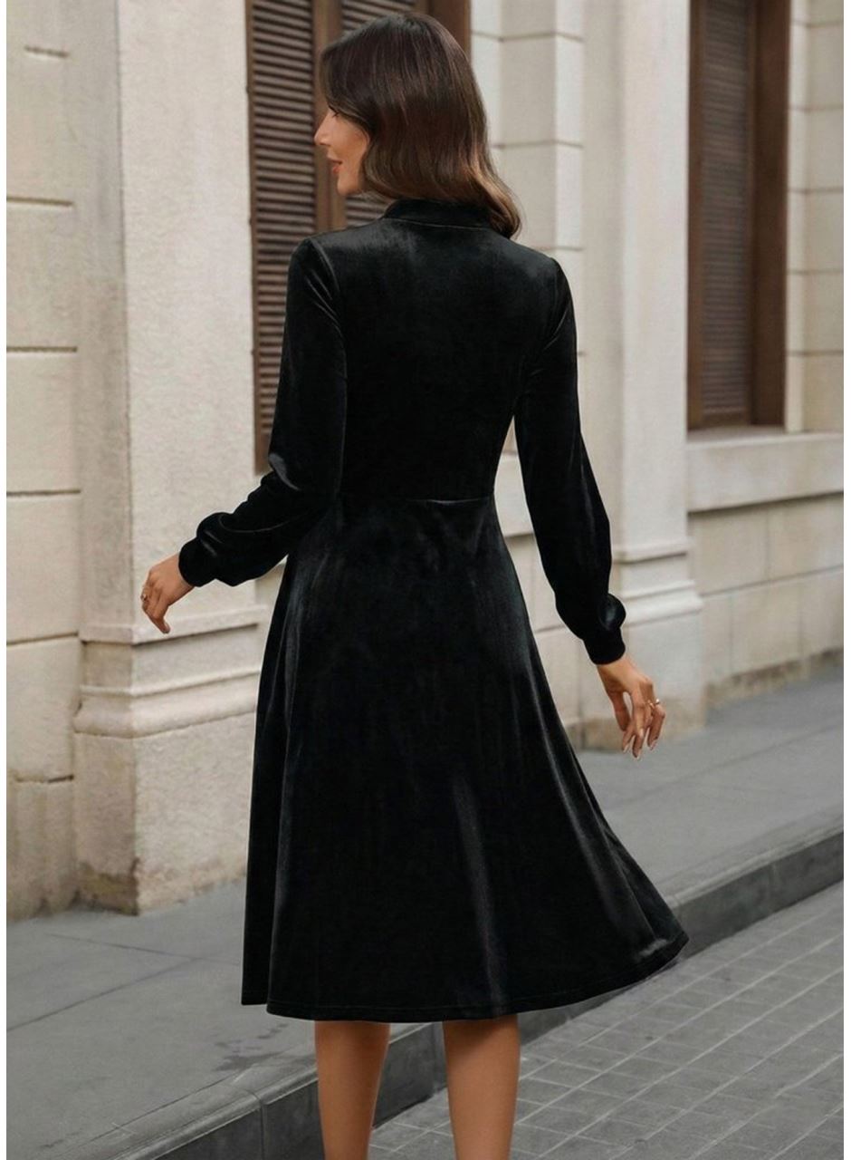 Kadın Uzun Kollu Yakadan Fiyonklu Cepli Midi Kadife Elbise