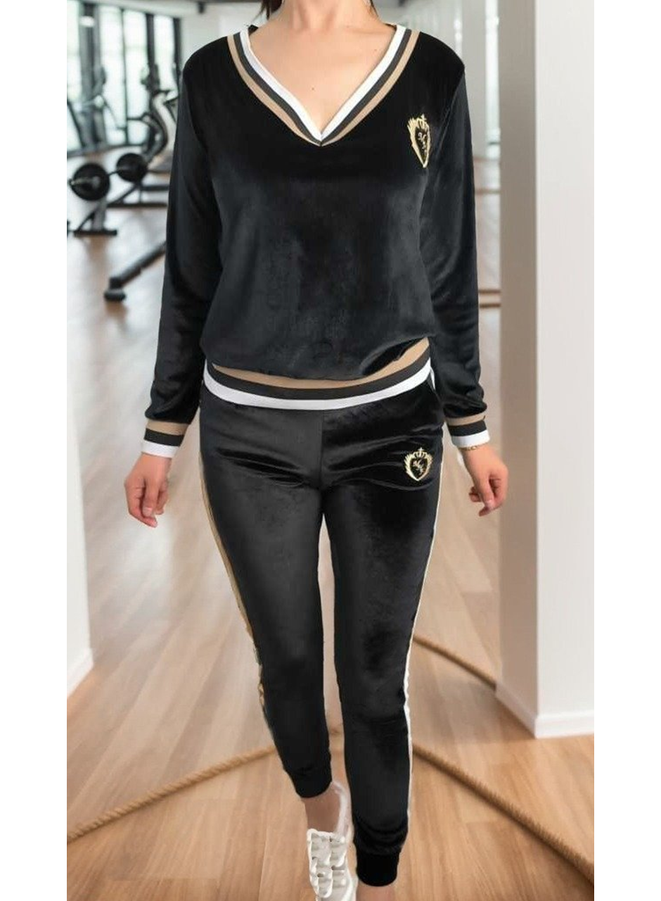 Kadın Uzun Kollu V Yaka Yakası Ve Kol Ağzı şerit Detay Kadife Takım