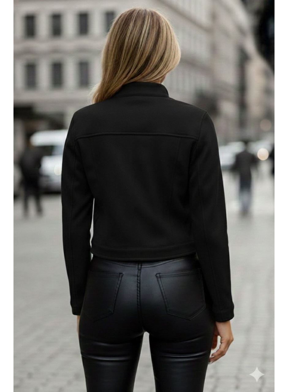 Kadın Uzun Kollu Yakadan Ve önden Düğmeli Süet Kısa Ceket