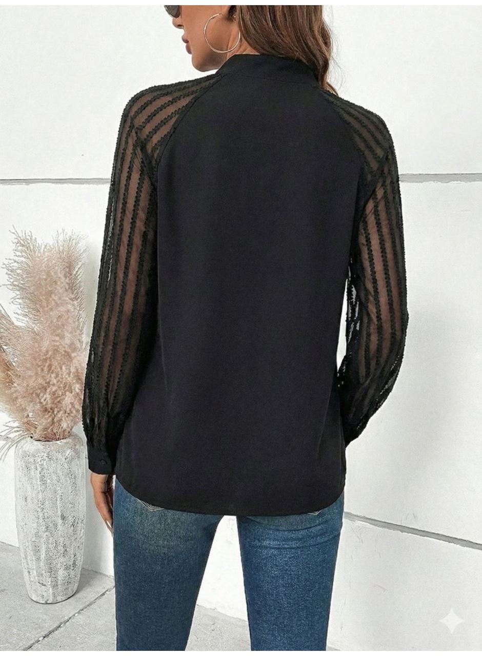 Kadın Uzun Kollu Reglan Kol Detaylı Tüllü Yakadan Bağlamalı Sandy Bluz