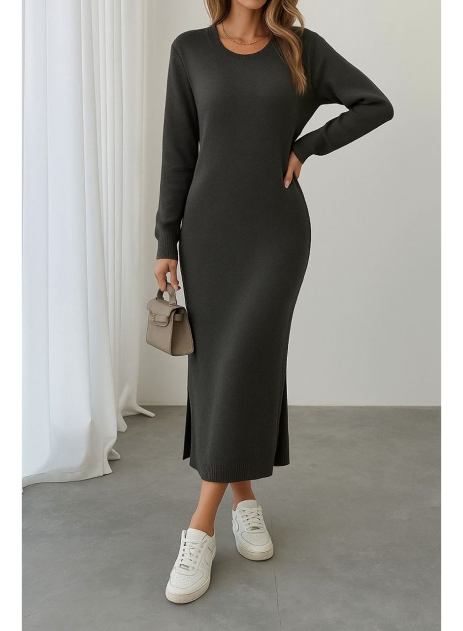 Kadın Uzun Kollu Bisiklet Yaka Yırtmaç Detay Triko Midi Boy Elbise