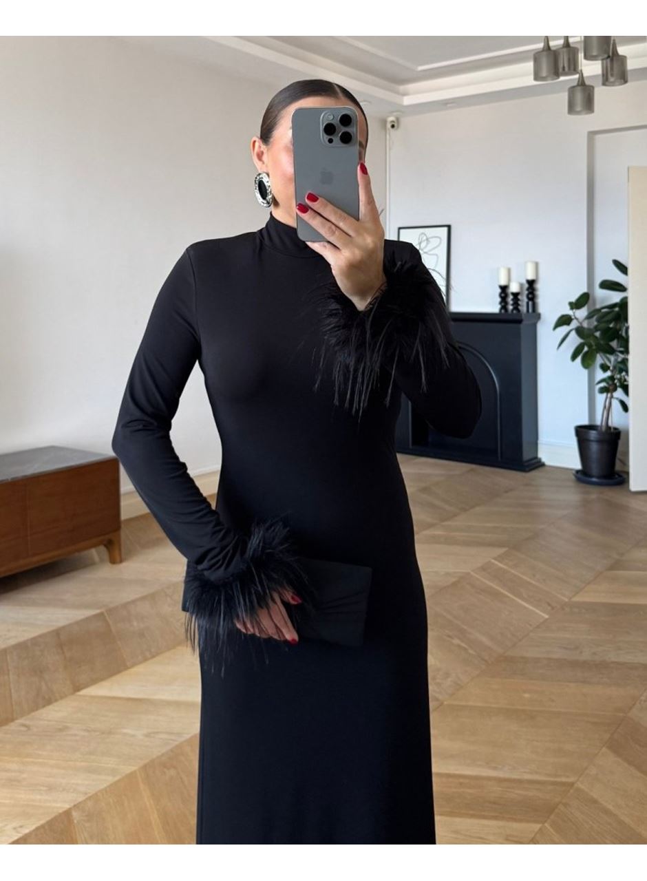 Kadın Uzun Kollu Balıkçı Yaka Kol Ağzı Tüy Detaylı Uzun Krep Elbise