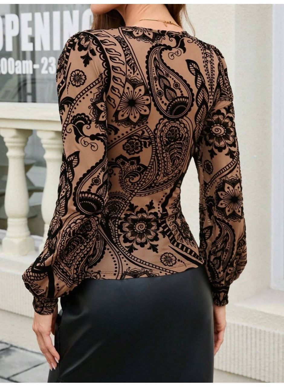 Kadın Uzun Kollu V Dantel Yakalı Modal Bluz