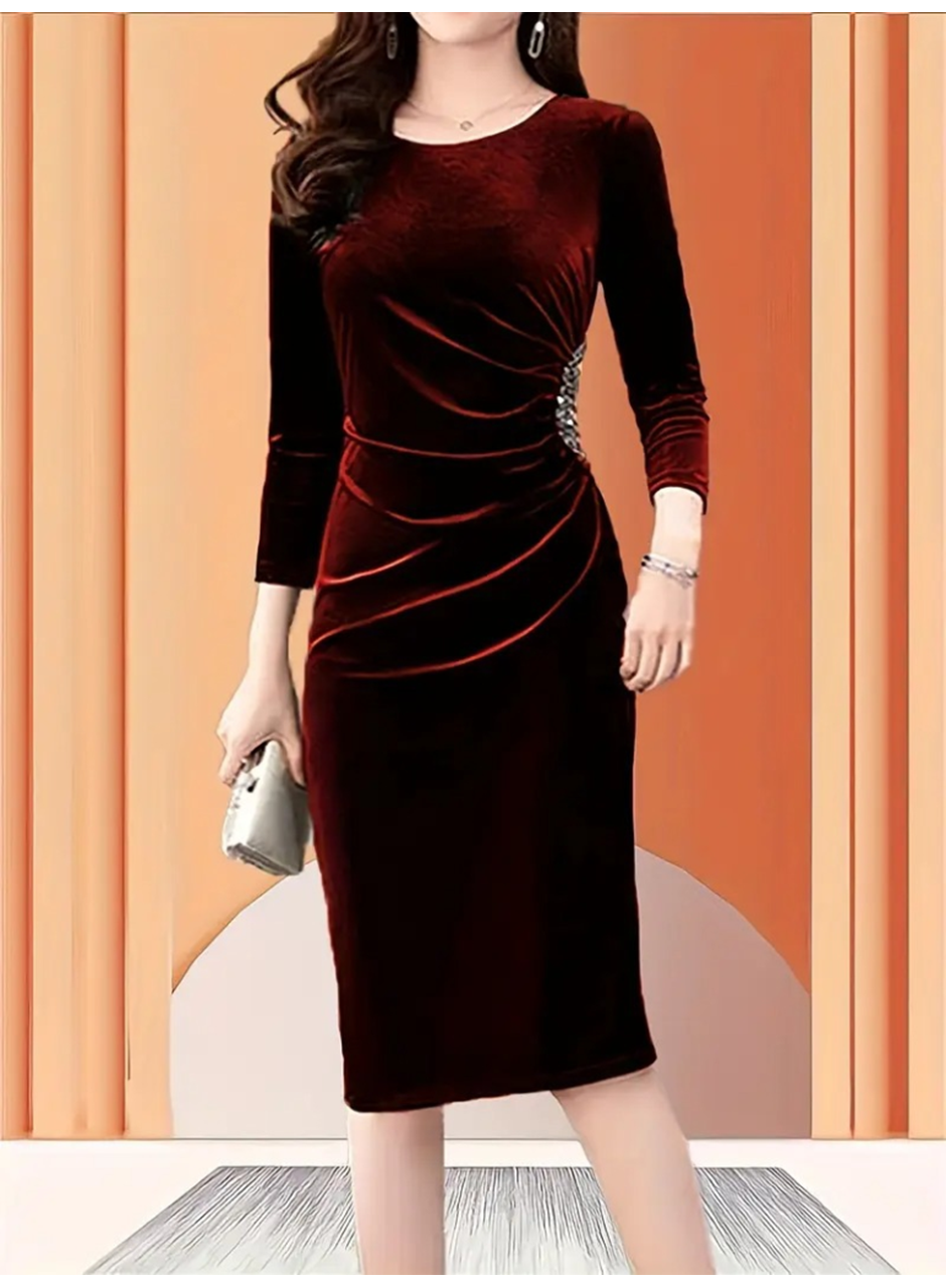 Kadın Uzun Kollu Bot Yaka Yanı Taş Detaylı Midi Kadife Elbise