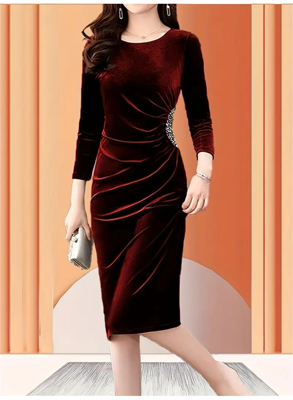 Kadın Uzun Kollu Bot Yaka Yanı Taş Detaylı Midi Kadife Elbise