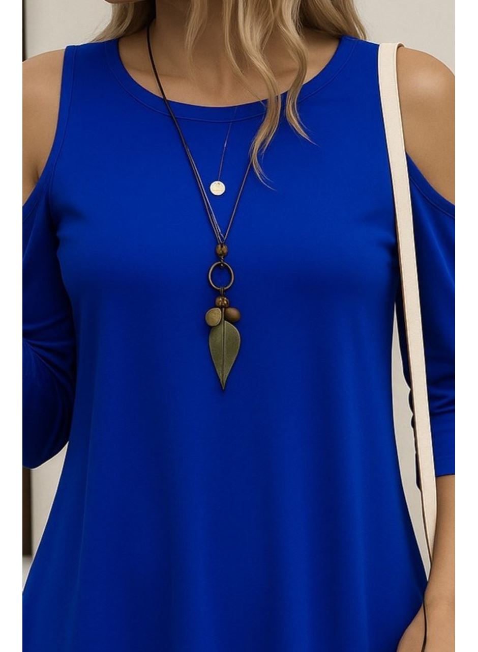 Kadın Omuzlardan Açık Sıfır Yaka Asimetrik Kesim Detay Viskon Bluz