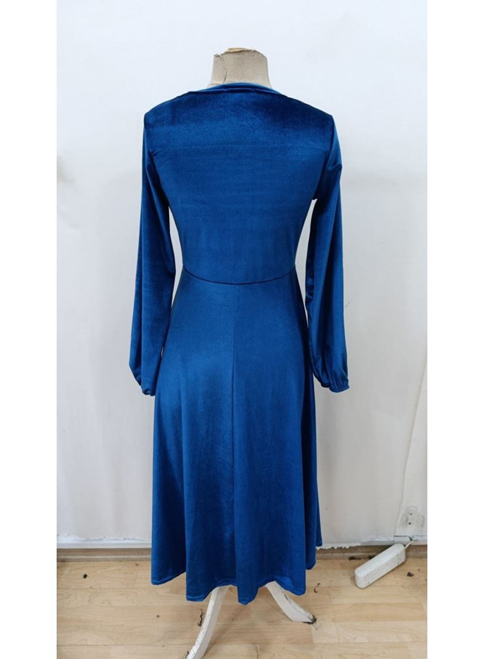 Kadın Uzun Kollu Bisiklet Yaka Midi Kadife Mavi Elbise