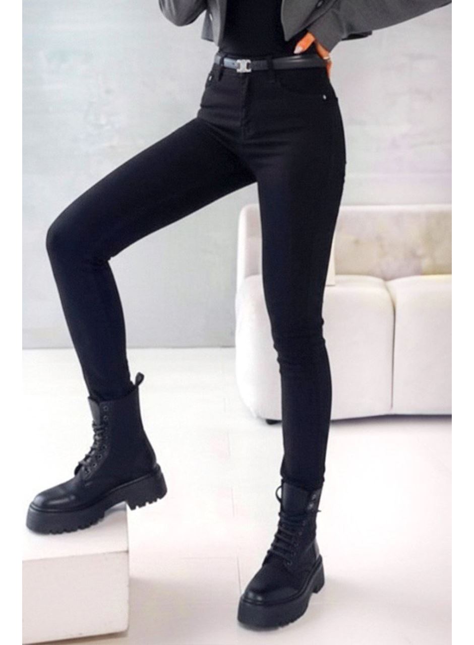 Kadın Yüksek Bel Cepli Kemersiz Kot Pantolon