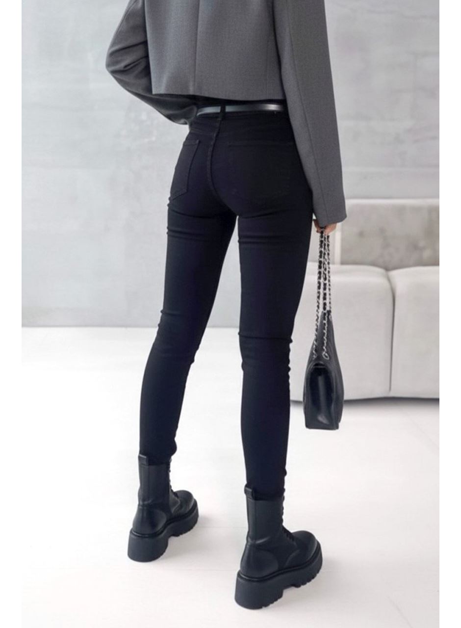 Kadın Yüksek Bel Cepli Kemersiz Kot Pantolon