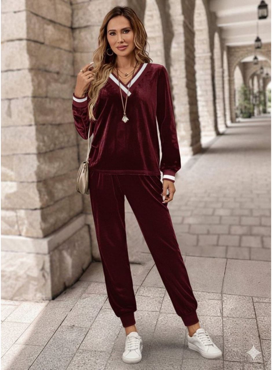 Kadın Uzun Kollu V Yaka Kadife Bluz Ve Pantolon Ikili Takım