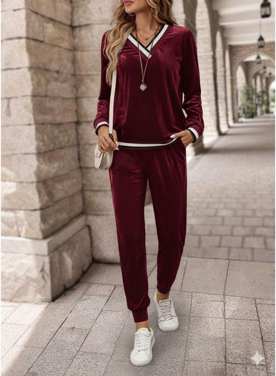 Kadın Uzun Kollu V Yaka Kadife Bluz Ve Pantolon Ikili Takım