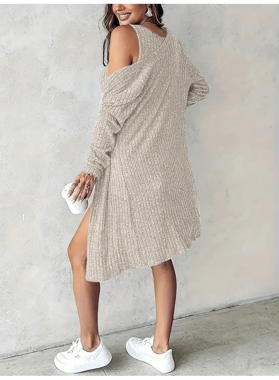 Kadın Askılı Yuvarlak Yakalı önü Düğmeli şardonlu Kaşkorse Mini Elbise Ve Kısa Ceket