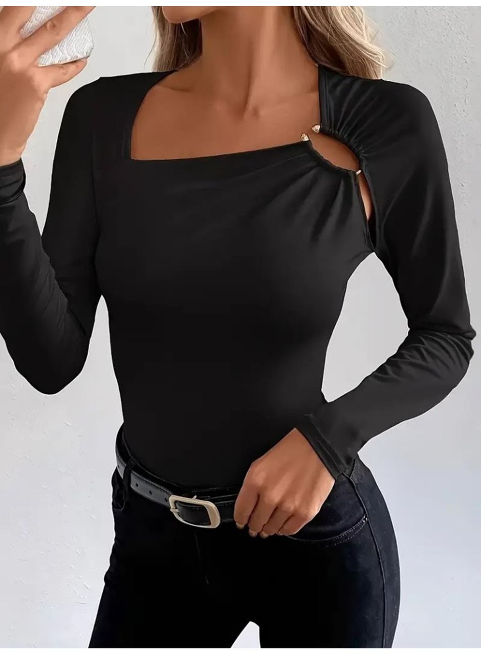 Kadın Uzun Kollu Yakadan Halka Detaylı Viskon Bluz