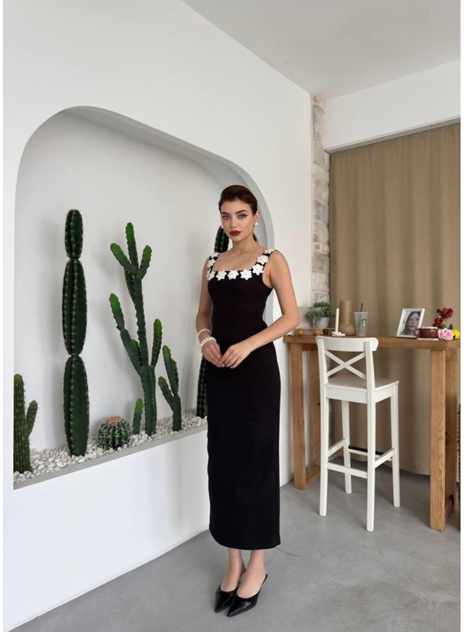 Mıng Çiçek Detaylı Elbise