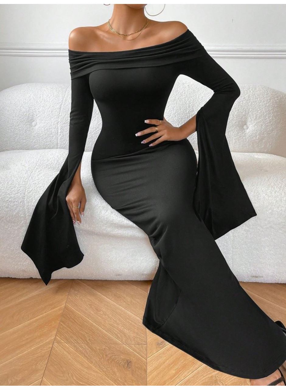 Kadın Madonna Yaka Uzun Yırtmaç Kol Detaylı Uzun Ithal Krep Elbise