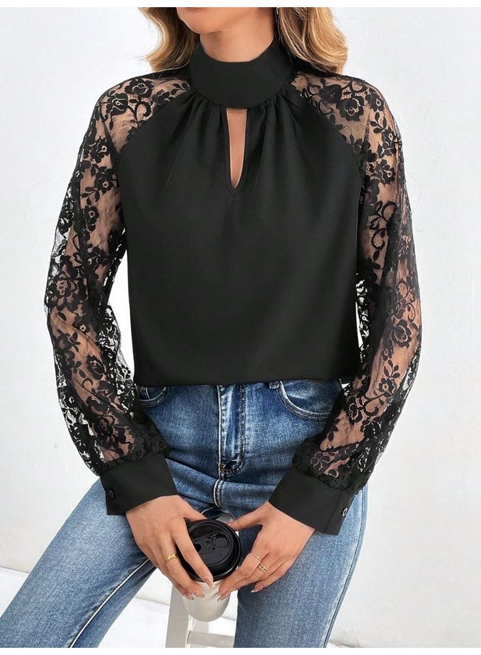 Kadın Uzun Kollu Göğüs Pencere Detay Yaka Boğazlı Kolları Tüllü Sandy Bluz