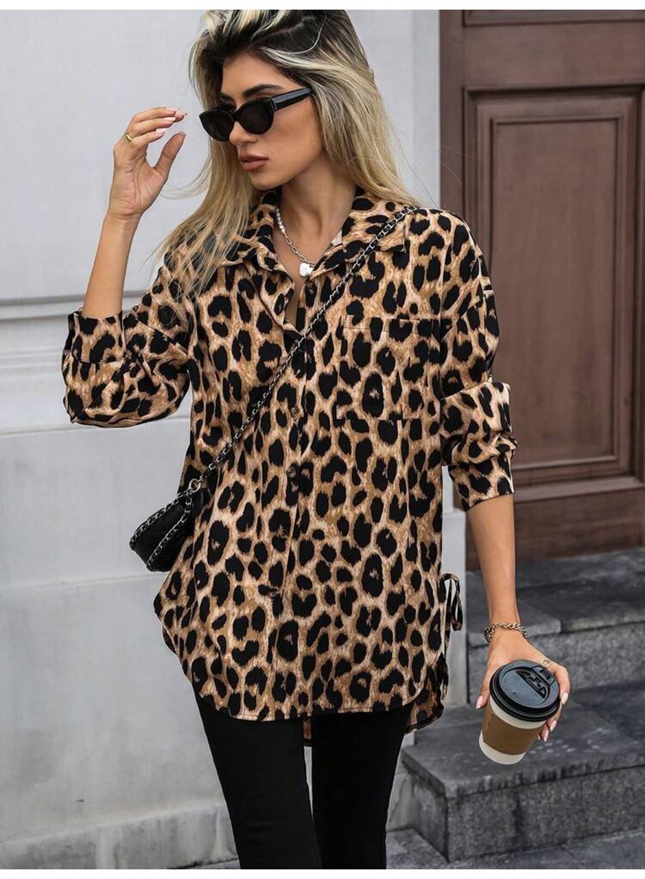 Kadın Uzun Kollu Yakalı önden Düğmeli Yandan Bağcıklı Leopar Desenli Modal Bluz