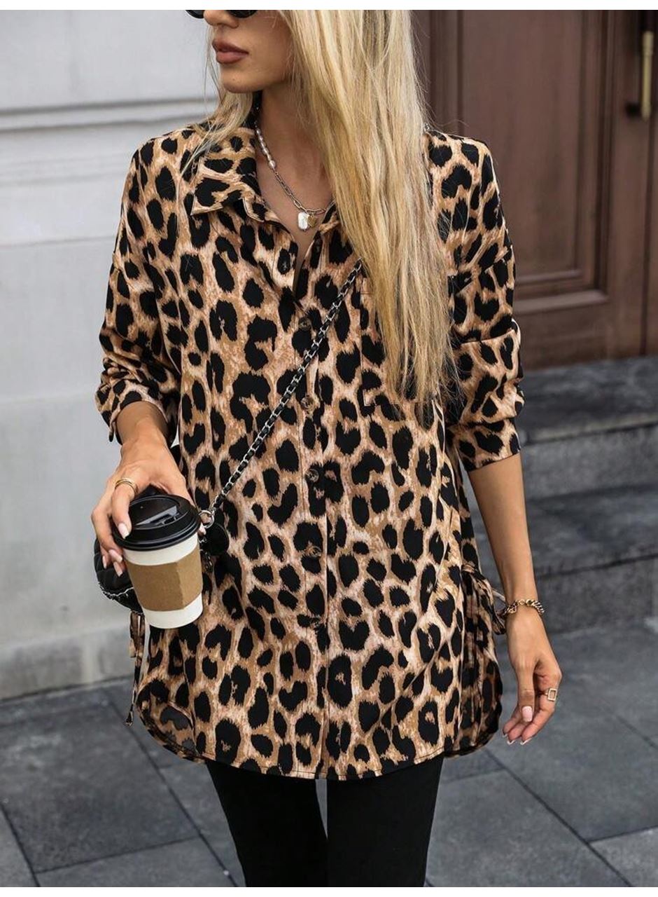 Kadın Uzun Kollu Yakalı önden Düğmeli Yandan Bağcıklı Leopar Desenli Modal Bluz