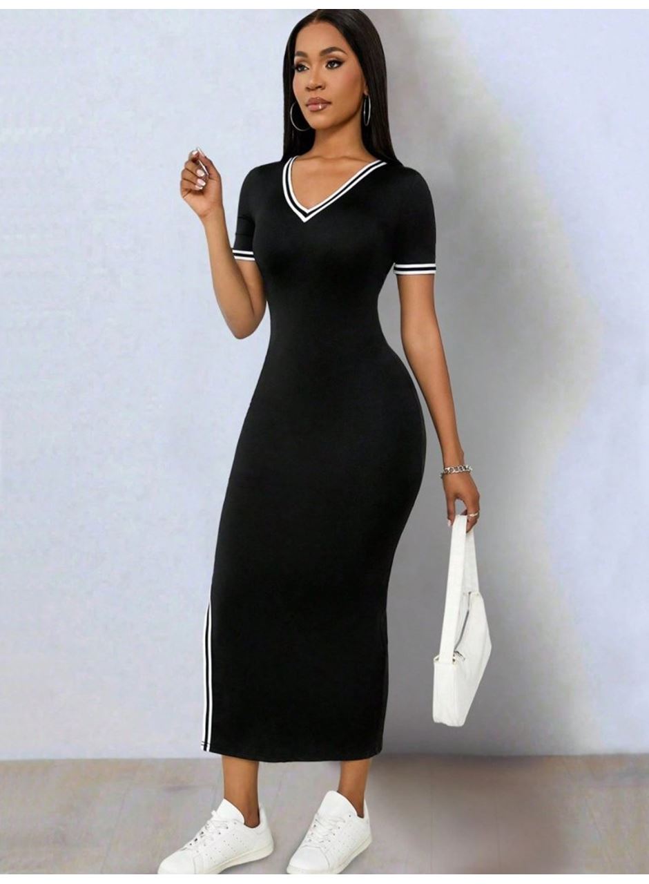 Kadın Kısa Kollu V Yakalı Yandan Yırtmaçlı Viskon Iki Iplik Elbise