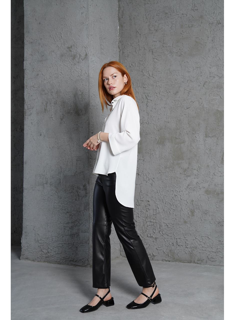 Kol Katlama Detaylı Beyaz Gömlek