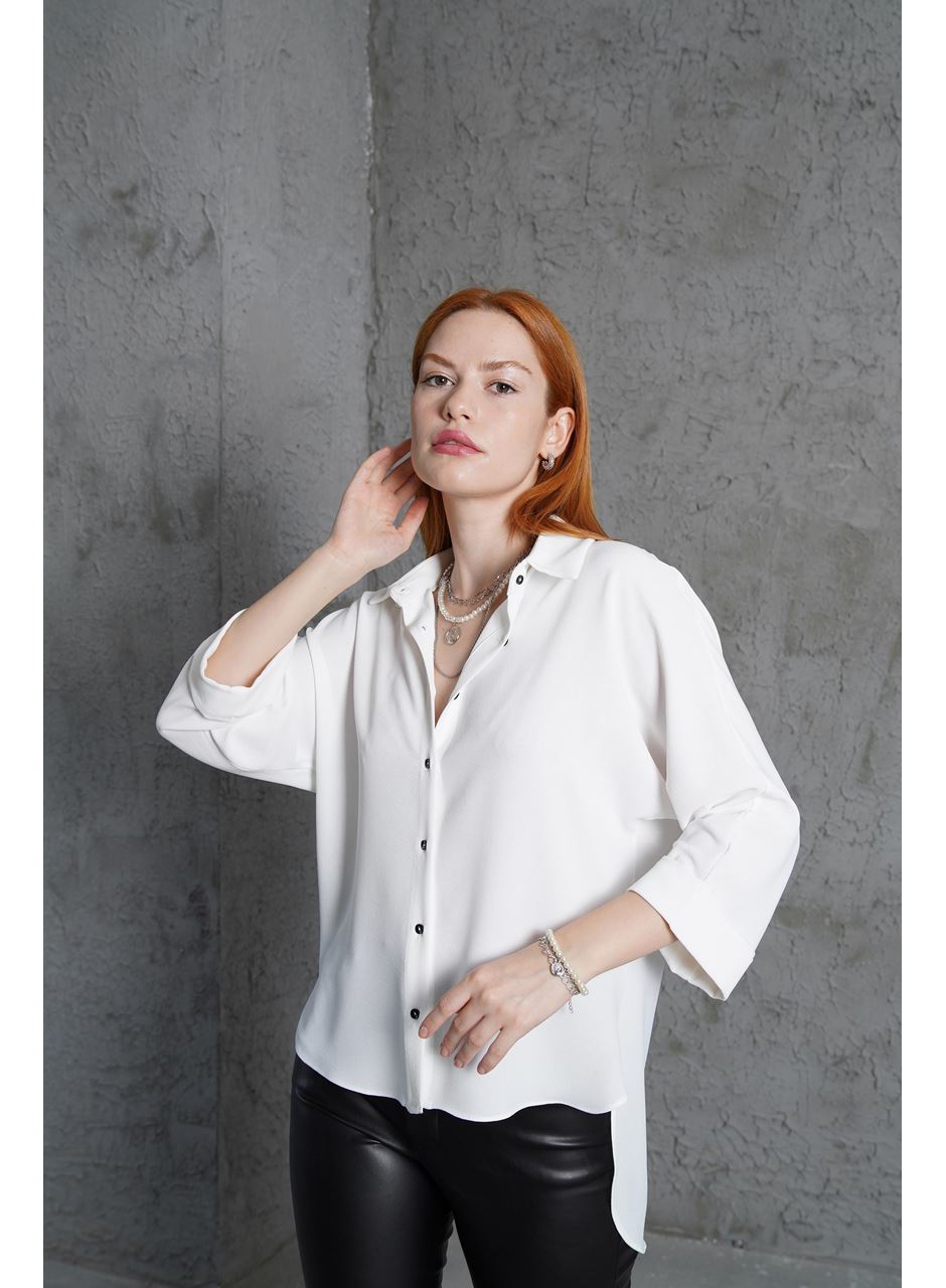 Kol Katlama Detaylı Beyaz Gömlek