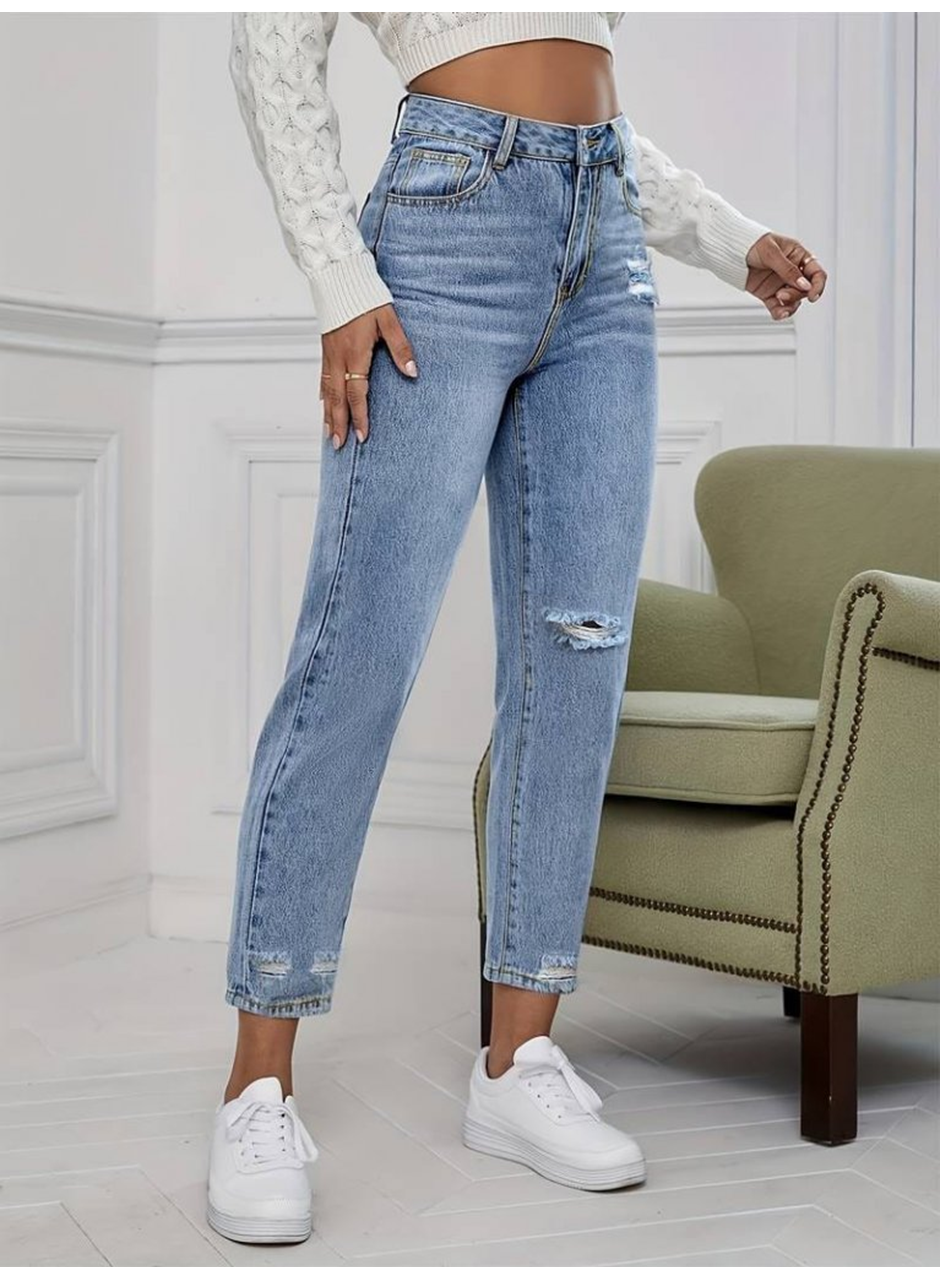 Kadın Açık Mavi Yırtık Mom Fit Kot Pantolon