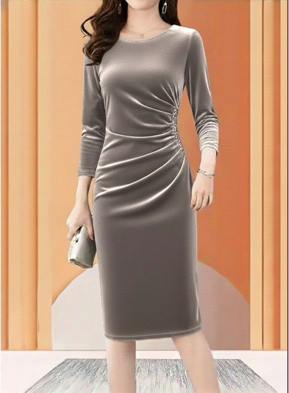 Kadın Uzun Kollu Bot Yaka Yanı Taş Detaylı Midi Kadife Elbise