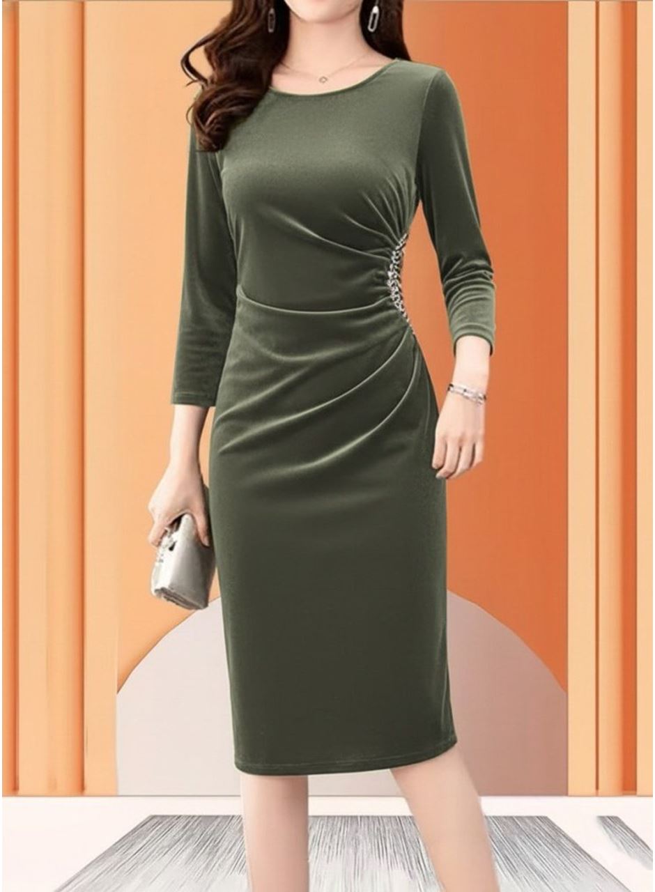 Kadın Uzun Kollu Bot Yaka Yanı Taş Detaylı Midi Kadife Elbise