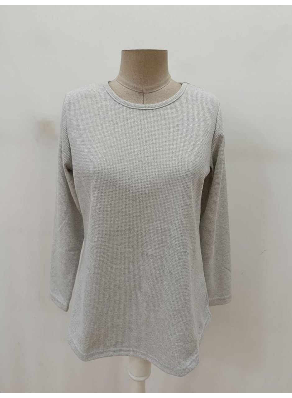 Kadın Uzun Kollu Yuvarlak Yaka Arkadan Düğmeli Waffle Bluz