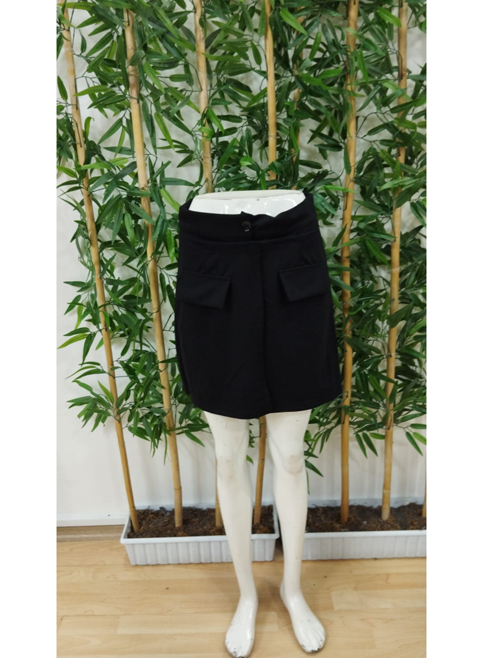 Kadın Yüksek Bel Düğmeli Asimetrik Kesim Cepli Kısa Ithal Krep şort Etek
