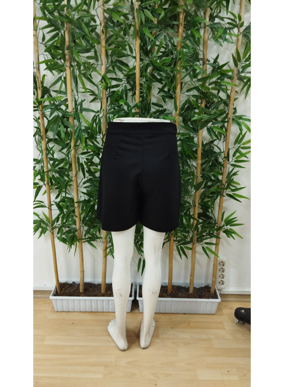 Kadın Yüksek Bel Düğmeli Asimetrik Kesim Cepli Kısa Ithal Krep şort Etek