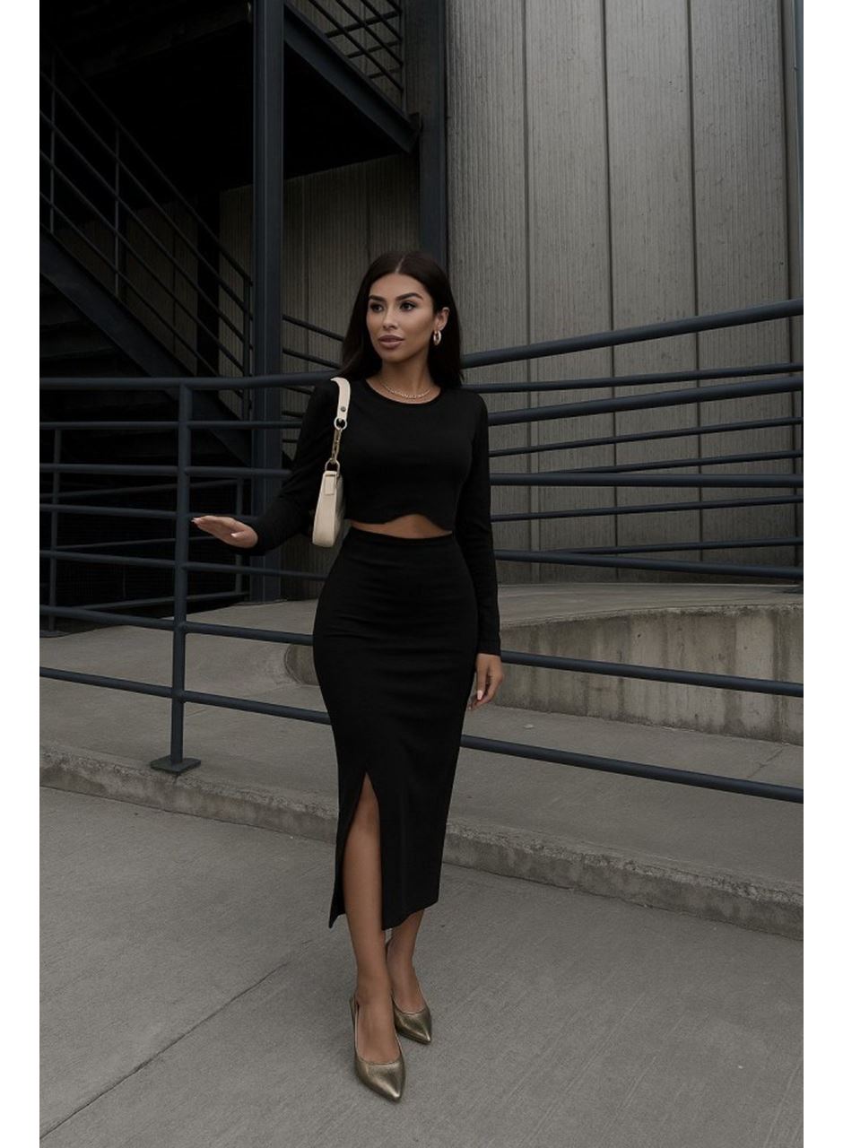 Kadın Uzun Kollu Bisiklet Yaka Kısa Krop Dalgıç Bluz Ile önden Yırtmaçlı Uzun Etek Ikili Takım