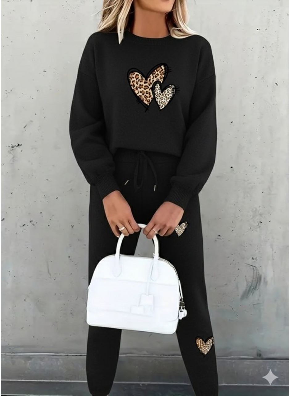 Kadın Uzun Kollu Bisiklet Yaka Kalp Desenli şardonlu üç Iplik Bluz Ve Pantolon Ikili Takım