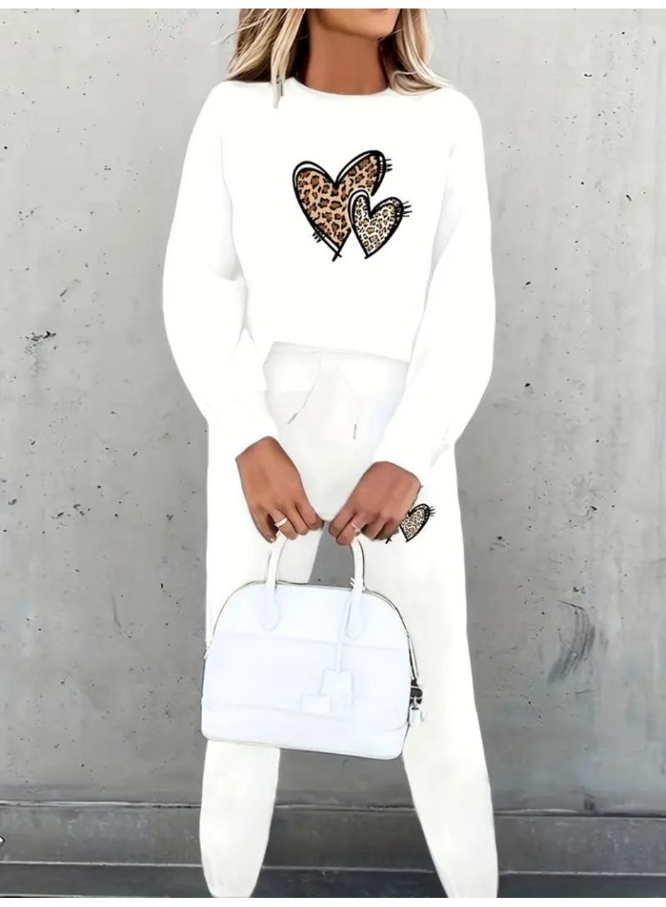 Kadın Uzun Kollu Bisiklet Yaka Kalp Desenli şardonlu üç Iplik Bluz Ve Pantolon Ikili Takım