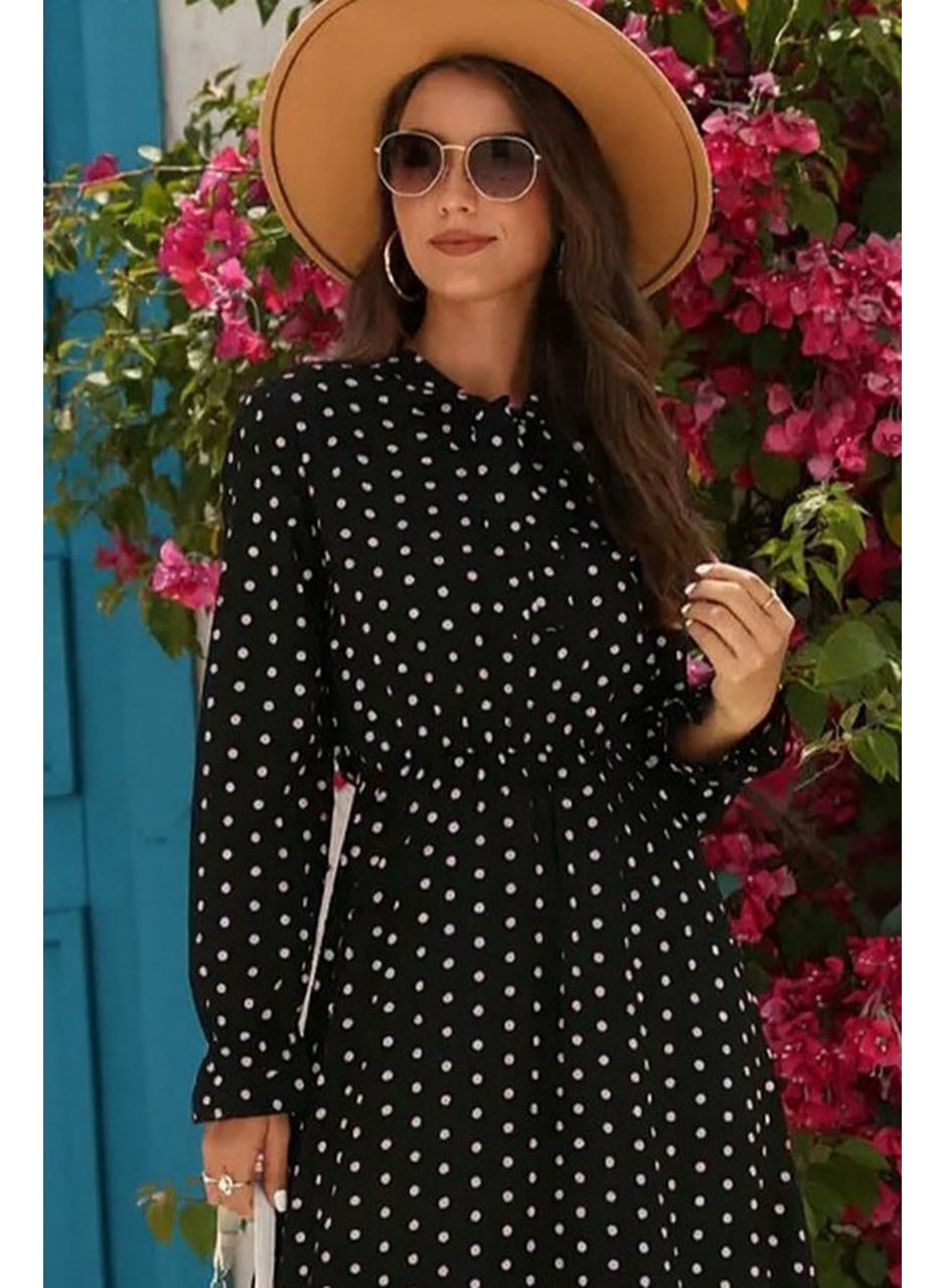 Kadın Uzun Kollu Yakası Bağcıklı Uzun Puantiyeli Krep Maxi Elbise