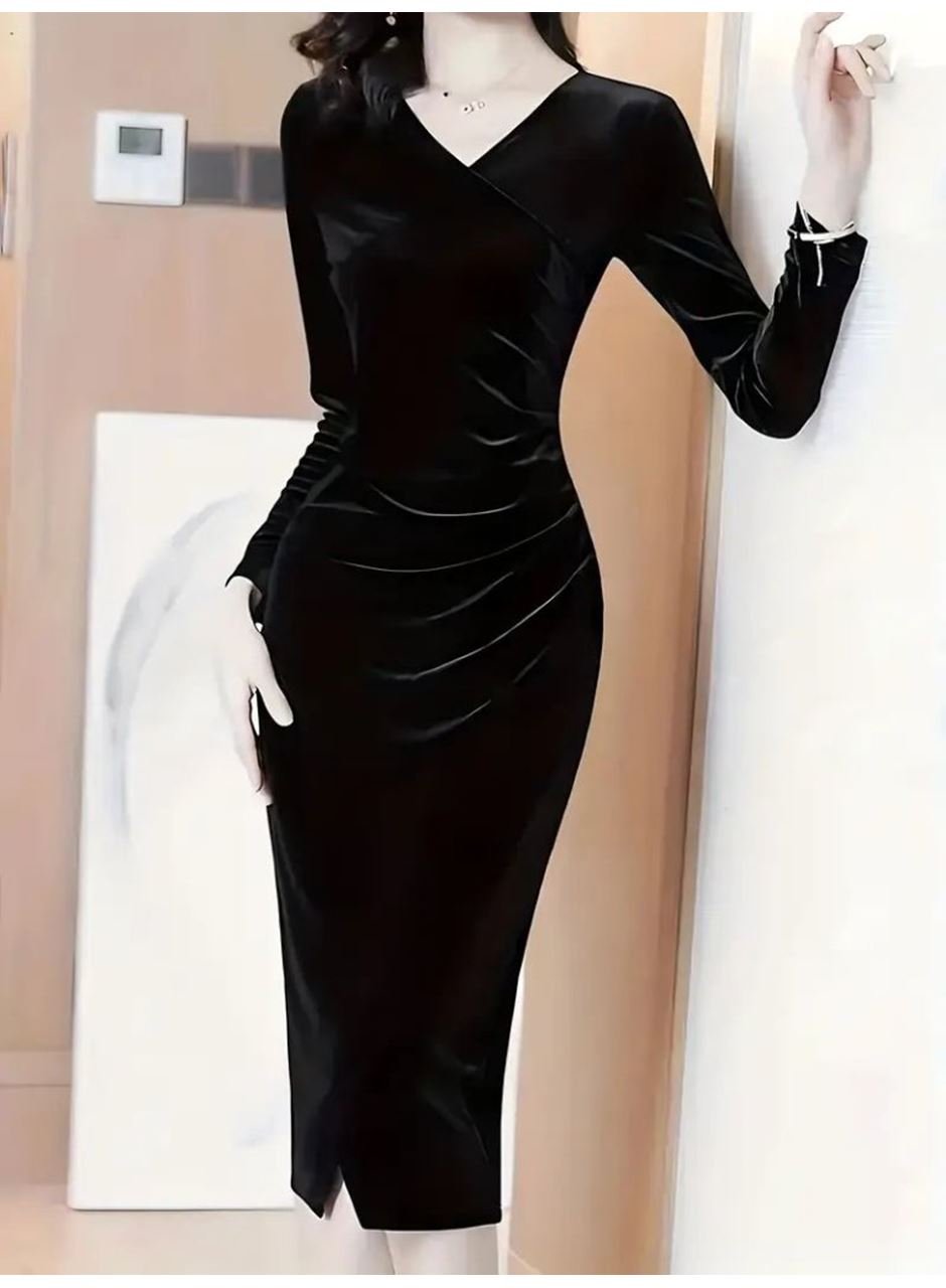 Kadın Uzun Kollu Kruvaze Yakalı Yandan Büzgülü önden çapraz Detaylı Midi Kadife Elbise