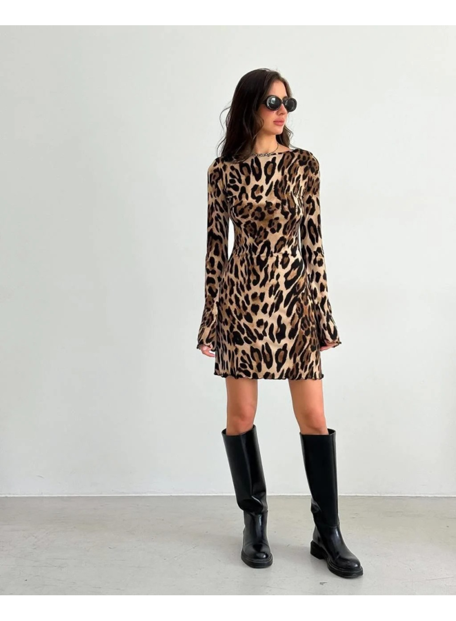 Kadın Uzun Kollu Sırtı Açık Bağlamalı Leopar Desenli Kısa Dalgıç Elbise