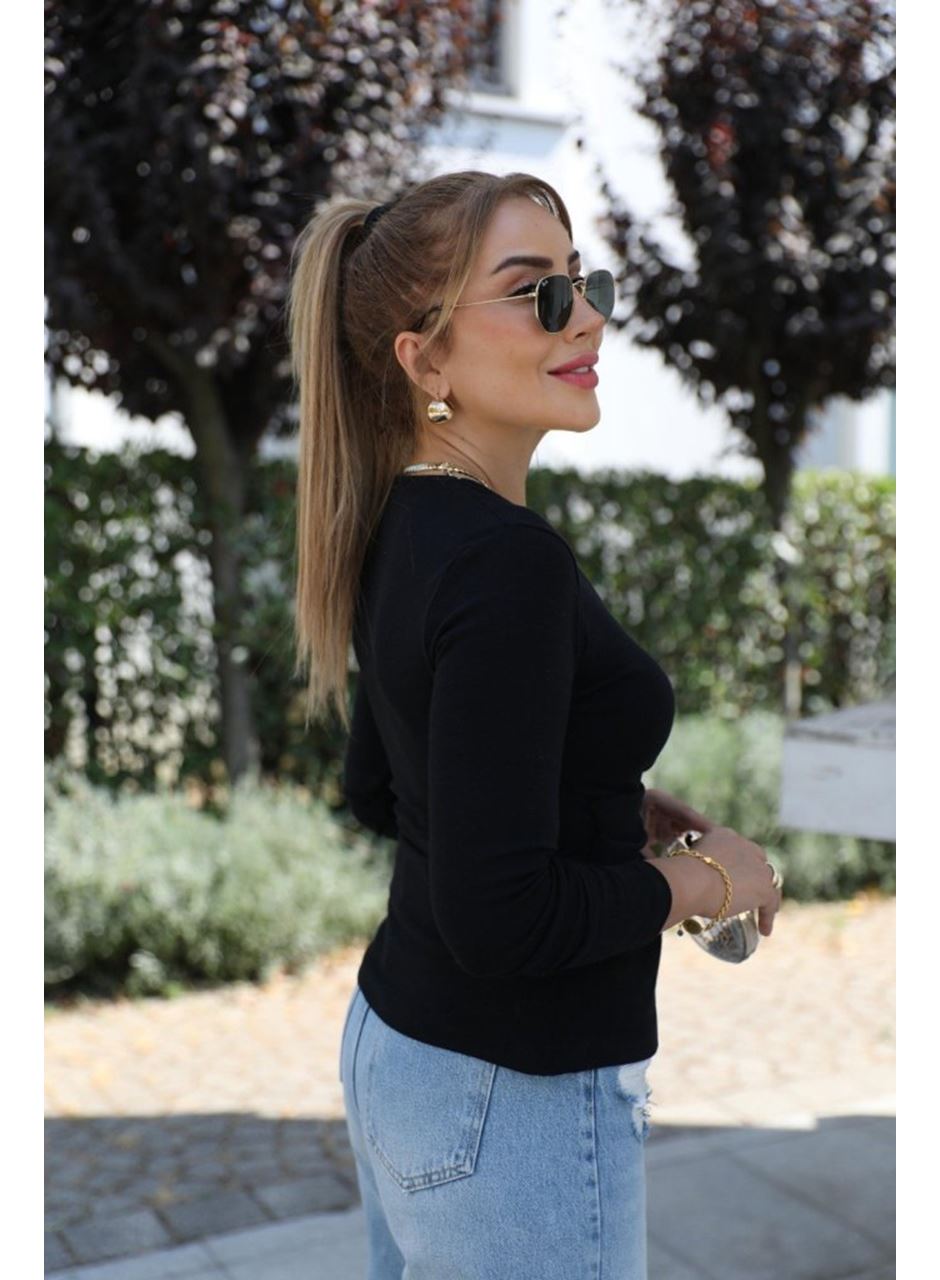 Kadın Uzun Kollu Kruvaze Yakalı Toka Detaylı Viskon Bluz
