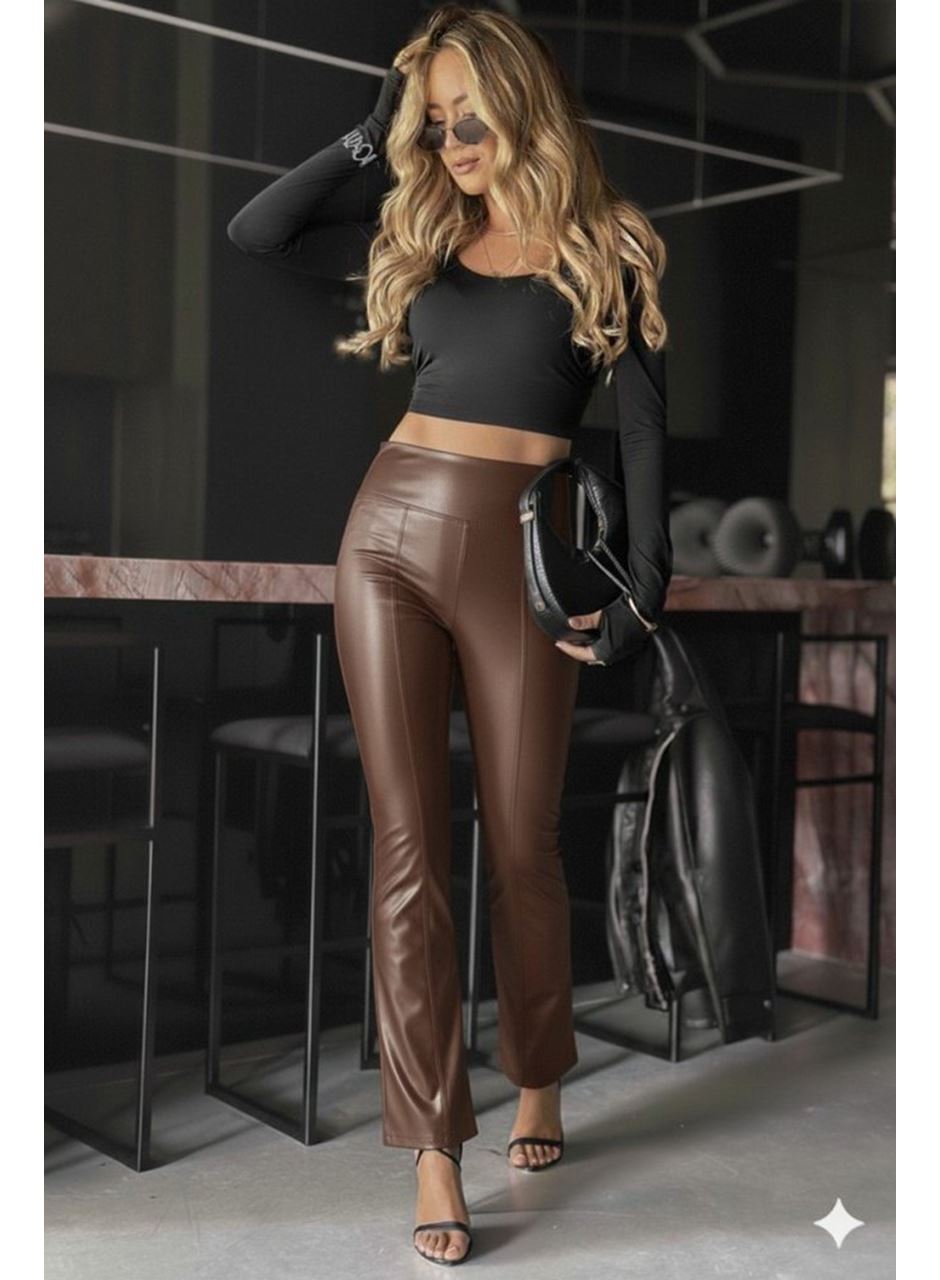 Kadın Yüksek Bel Paçaya Doğru Geniş Deri Pantolon