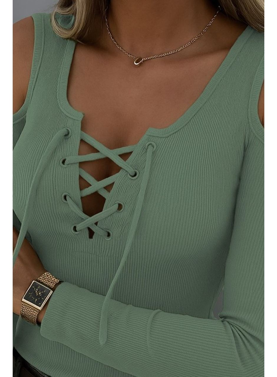 Kadın Omuzlardan Açık Uzun Kollu Bağcıklı Kaşkorse Bluz