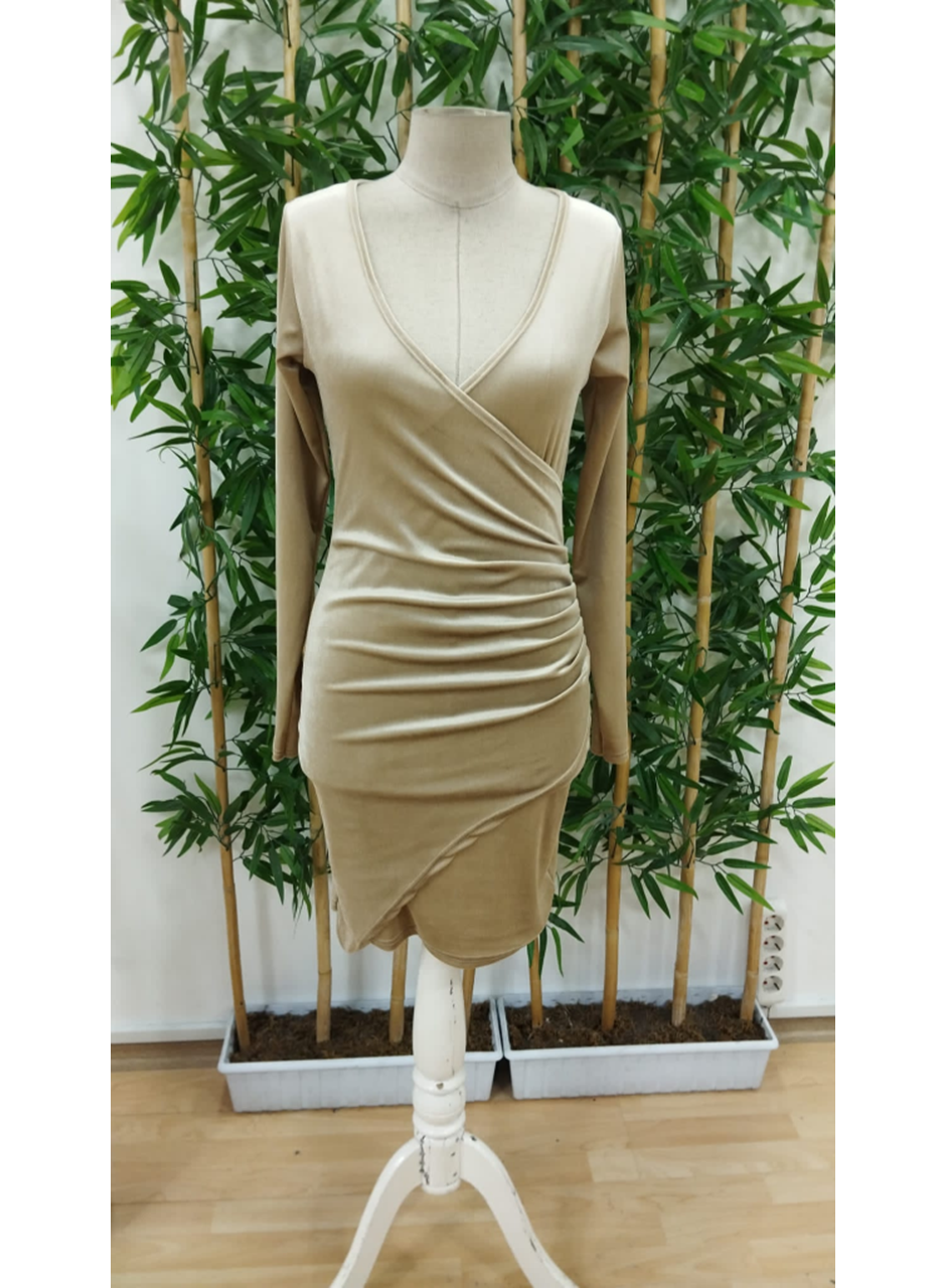 Kadın Uzun Kollu Kruvaze Yaka Kısa Kadife Elbise