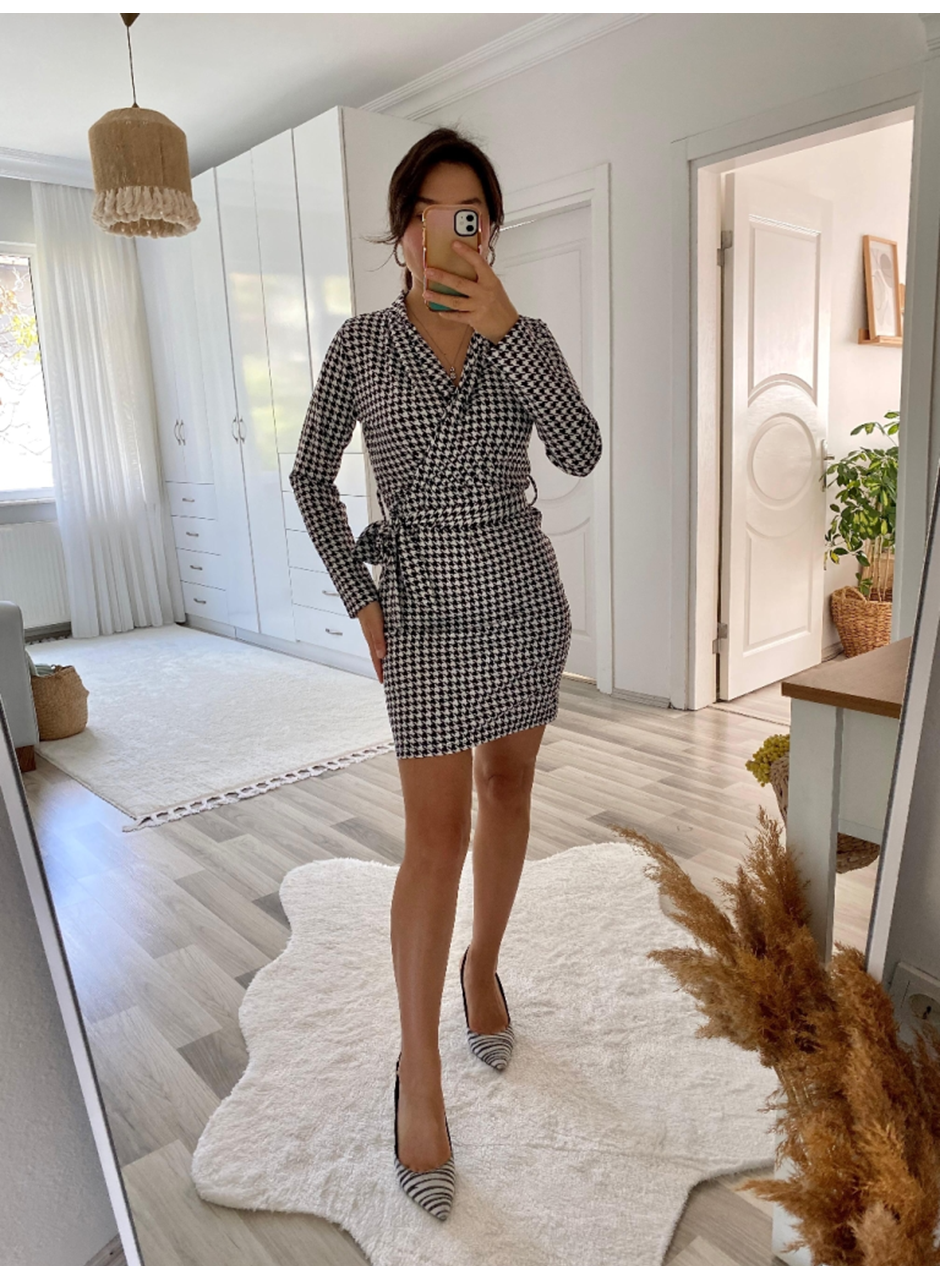 Kadın Uzun Kollu Kruvaze Yaka Bağlamalı Kemer Dalgıç Mini Boy Elbise