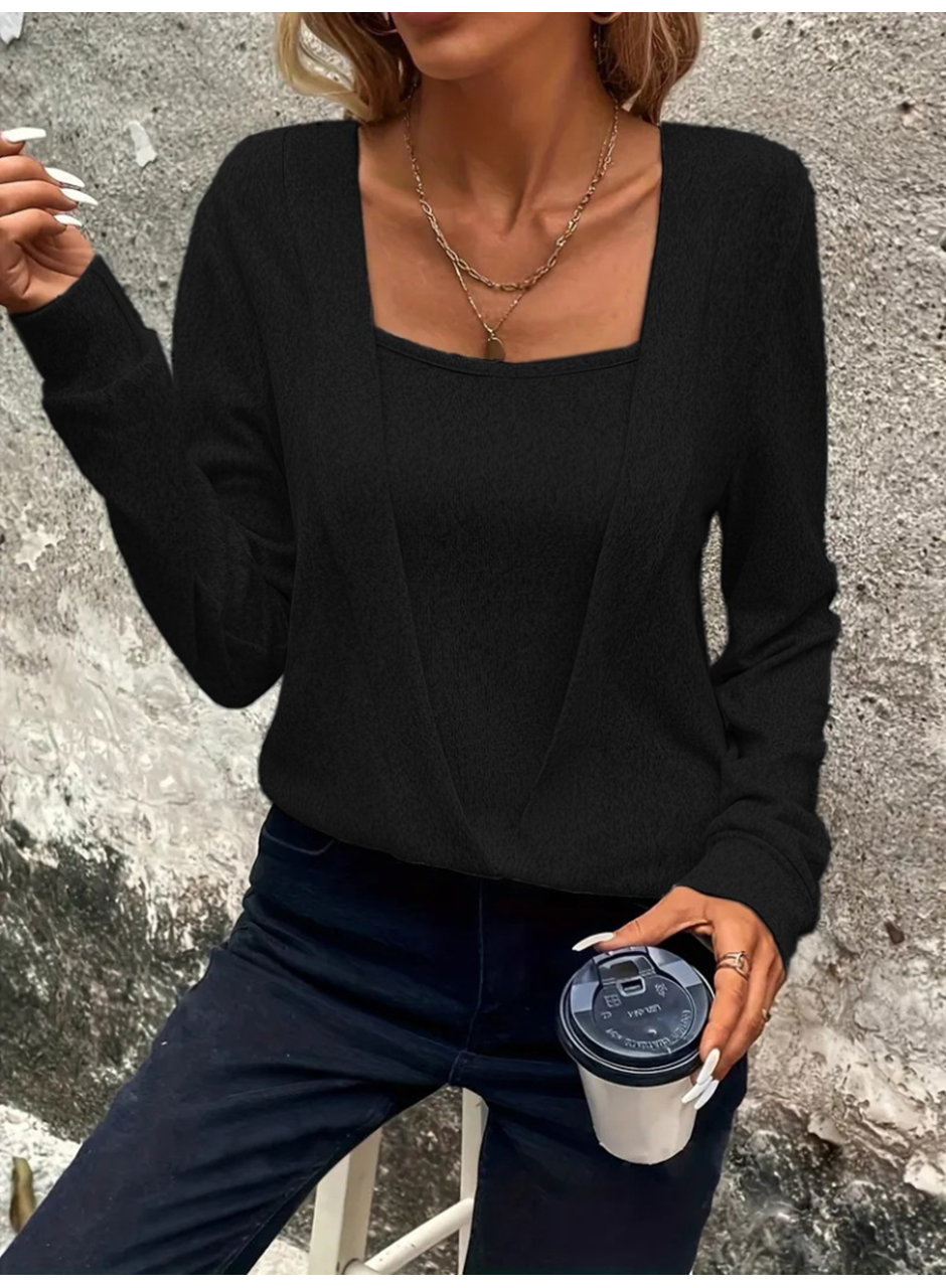 Kadın Uzun Kollu Kruvaze Yaka Kol Ve Etek Ucu Manşet Detay Yumoş Bluz