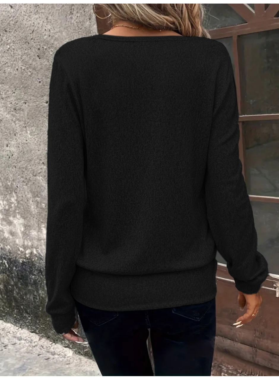 Kadın Uzun Kollu Kruvaze Yaka Kol Ve Etek Ucu Manşet Detay Yumoş Bluz