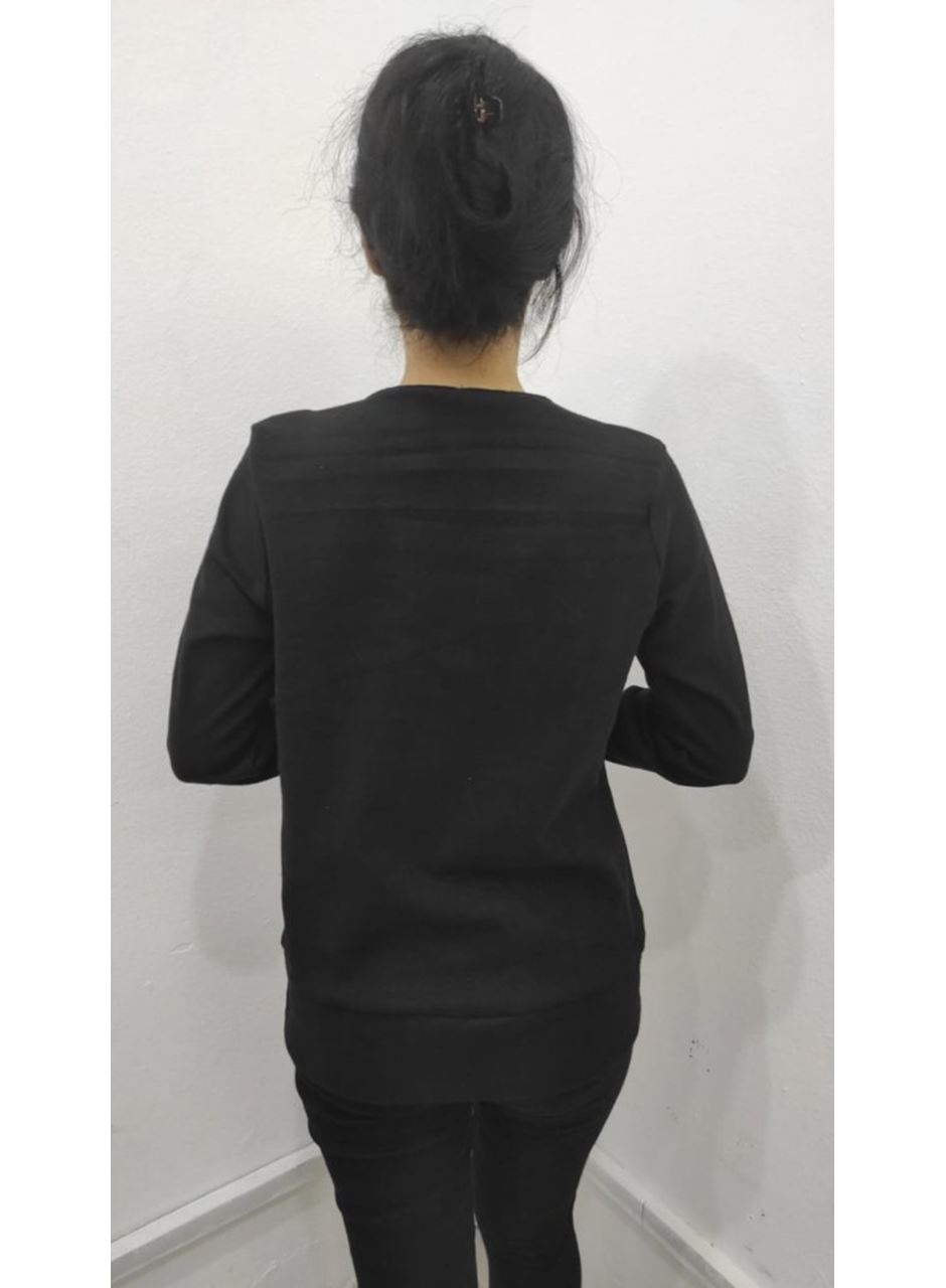 Kadın Uzun Kollu Kruvaze Yaka Kol Ve Etek Ucu Manşet Detay Yumoş Bluz