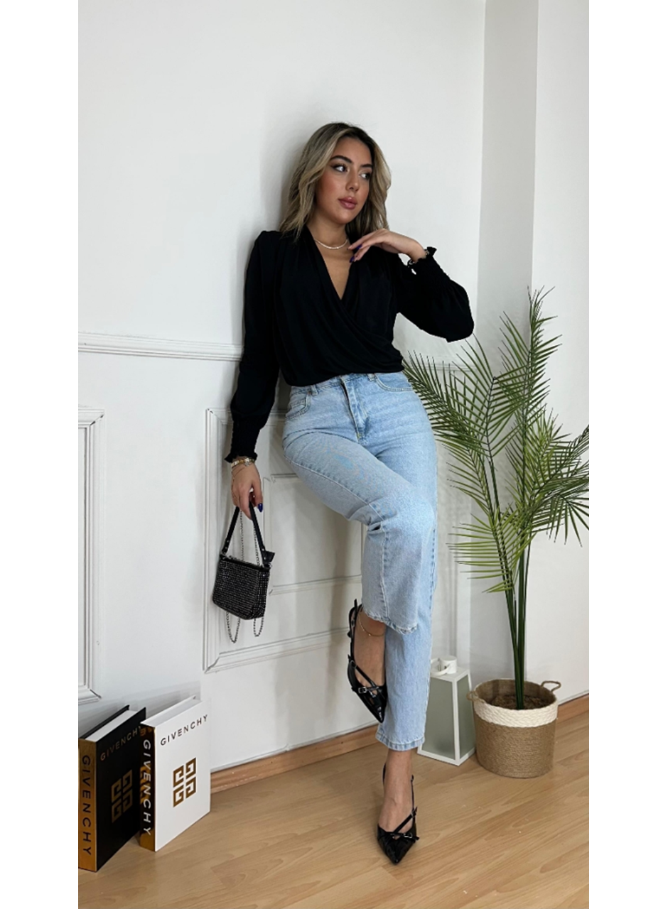 Kadın Uzun Kollu Dökümlü Kruvaze Yaka Kol Ucu Gipeli Sandy Bluz