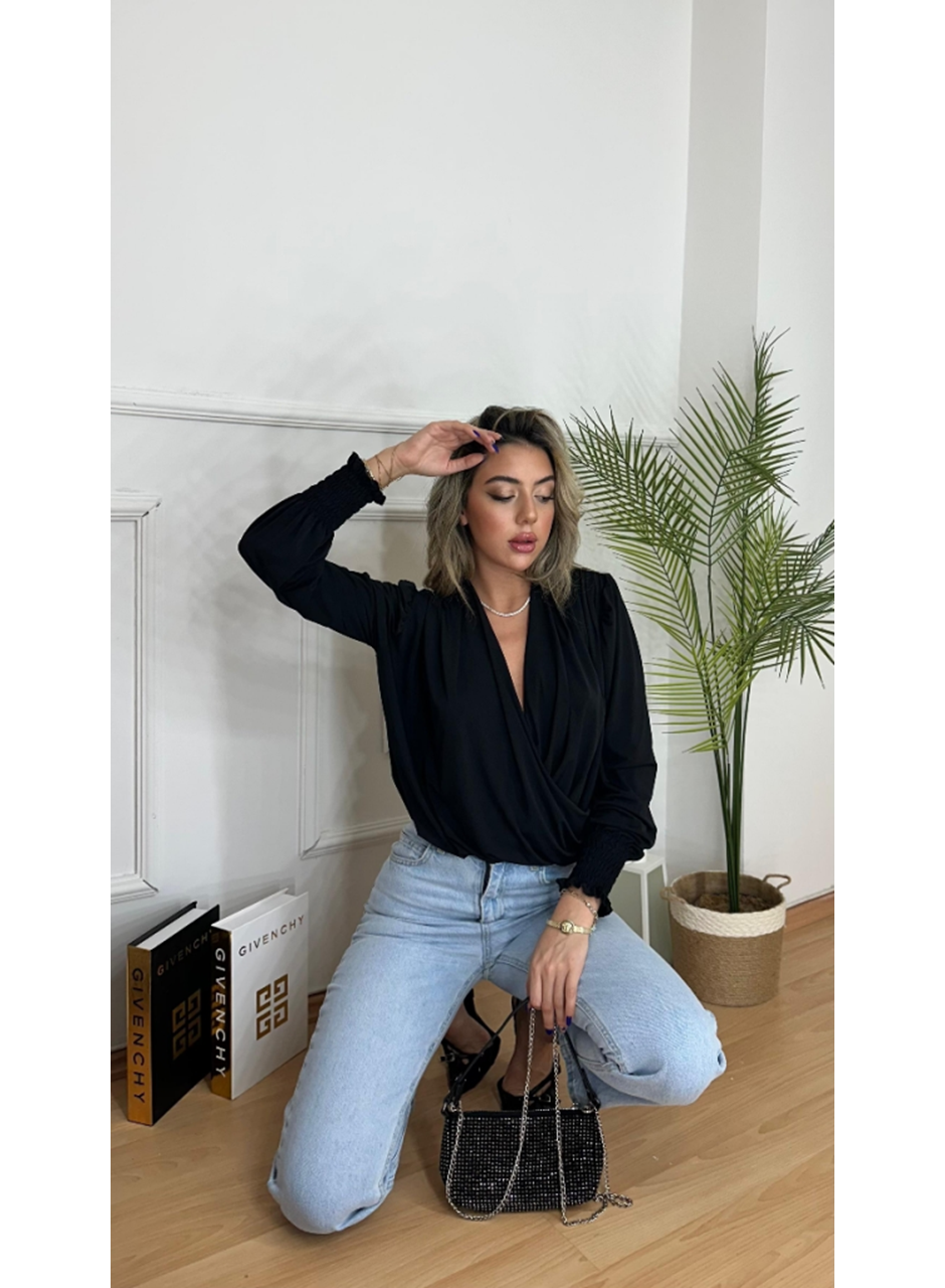 Kadın Uzun Kollu Dökümlü Kruvaze Yaka Kol Ucu Gipeli Sandy Bluz