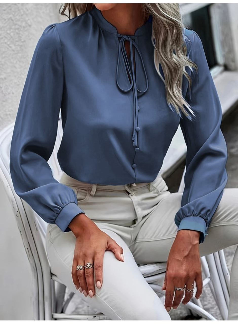 Kadın Uzun Kollu Yakalı Yakadan Bağcıklı Düğmeli Sandy Bluz